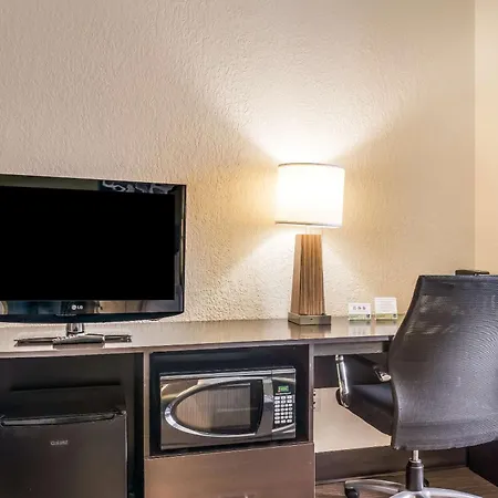 Sleep Inn & Suites Jacksonville Near Camp Lejeune-3