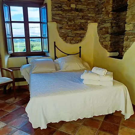 Hotel y Apartamentos Penarronda Playa-3