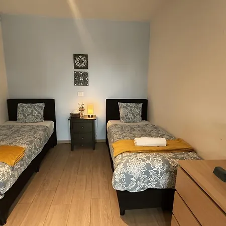 Oneluxstay Near Diamond District-2