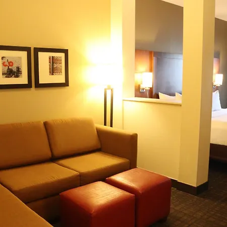 Comfort Suites Loveland-3