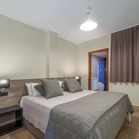 Hotel Montmar-3
