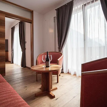 Hotel Cristallo-3