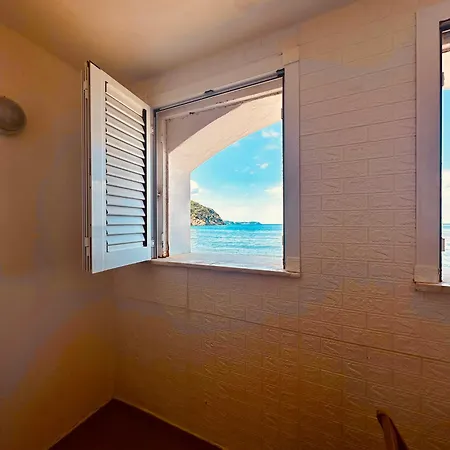 Lido Di Procida Guest House-3
