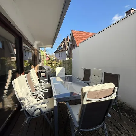 5ZKB großzügiges Ferienhaus Antonia nähe Westkreuz mit 4 Schlafzimmer, Balkon, Terrasse und Parkplatz-3