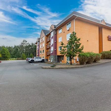 Palace Inn & Suites-3