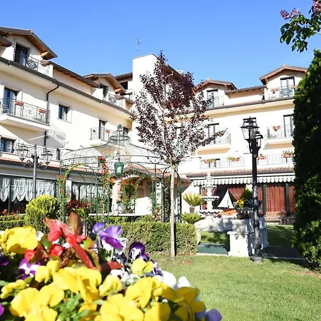 Fashion Hotel-2