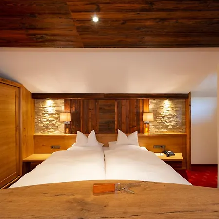 Steinbach-Hotel-2