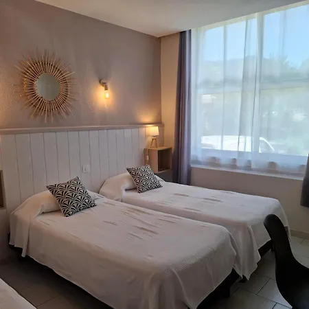 Hotel Les Bellugues-3