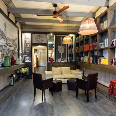 Hotel Italia-2
