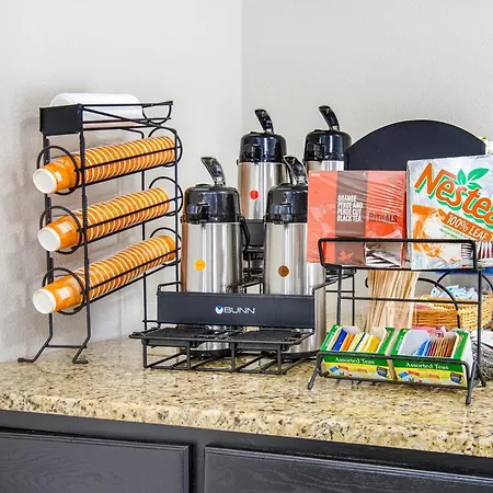 Mainstay Suites Madison Airport-3