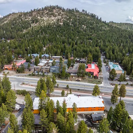 Quality Inn Near Mammoth Mountain Ski Resort-3
