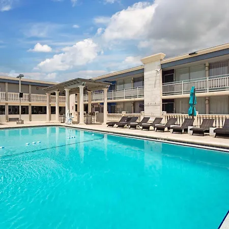 Quality Inn And Conference Center Tampa-Brandon-2