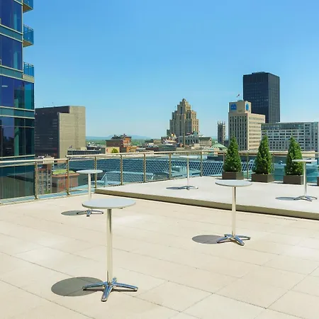 Courtyard Par Marriott Montreal Centre-Ville-2