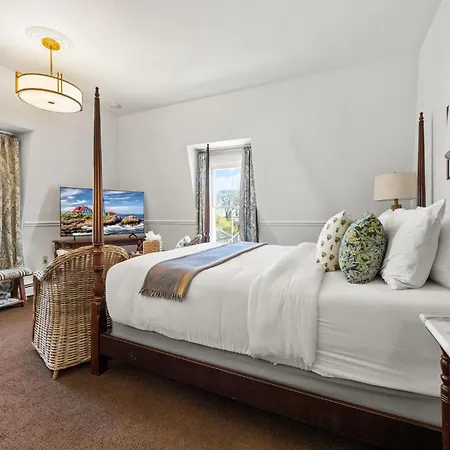 Hartstone Inn-3