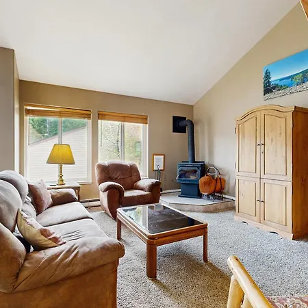 Aspen Village Golf Course Condo - Snowshoes-3