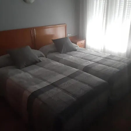 Hotel Los Leones, el más cercano a Warner-2