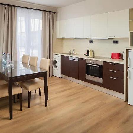 Escala Hotel & Suites-2