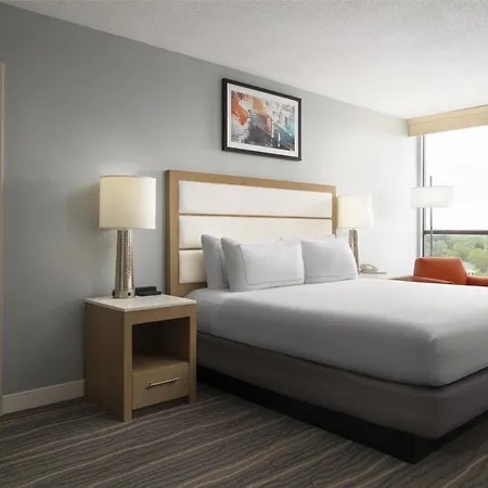 Doubletree By Hilton Virginia Beach-3