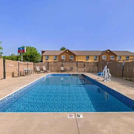 Surestay Plus Hotel By Best Western Kearney-3