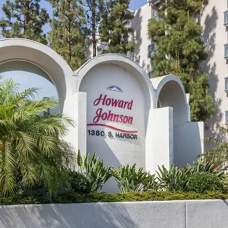 Howard Johnson By Wyndham Anaheim Hotel And Water Playground-2