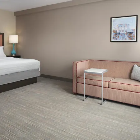 Hampton Inn & Suites Yonkers - Westchester-2