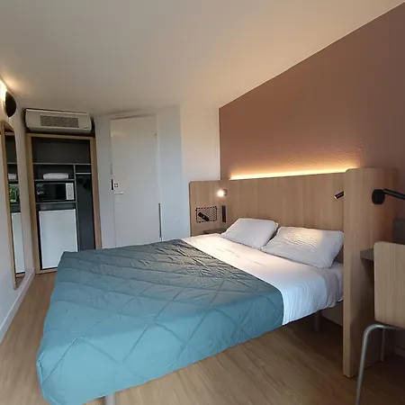 The Originals Access, Hôtel Recouvrance Saintes Ouest (P'tit Dej-Hotel)-3