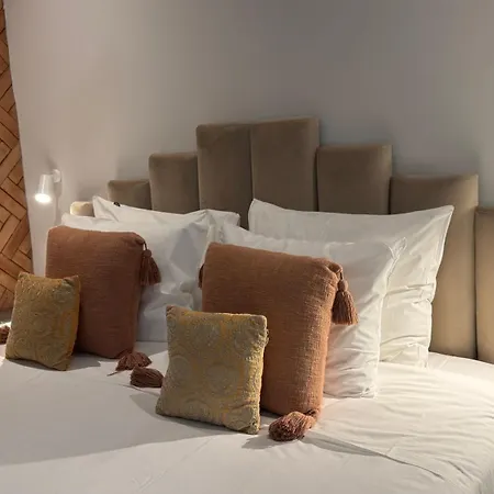 Comfy Studios-2