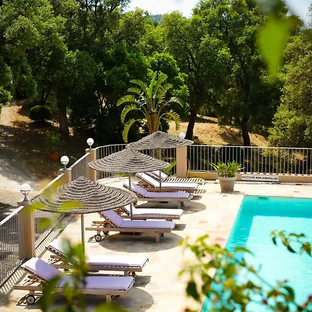 La Villa Nais PADEL&PISCINE -Suites&Appartements-2