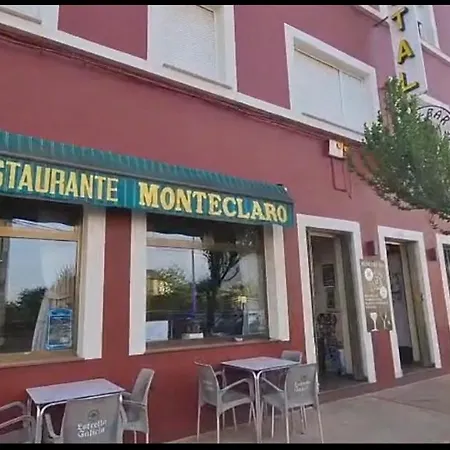 Hostal Monteclaro-3