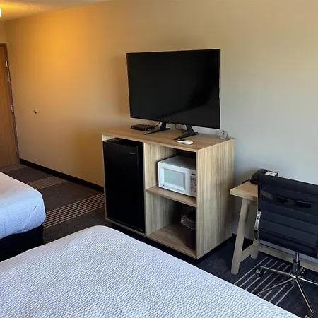Super 8 By Wyndham Rexburg-2
