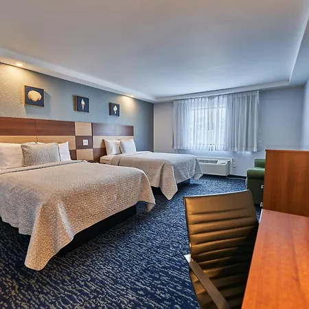 Hyannis Plaza Hotel-2