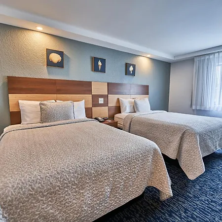 Hyannis Plaza Hotel-3