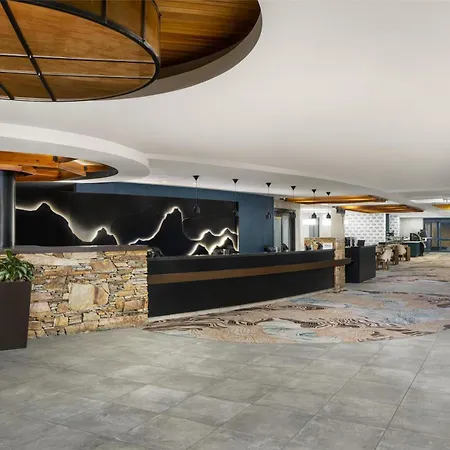 Hilton Whistler Resort & Spa-2