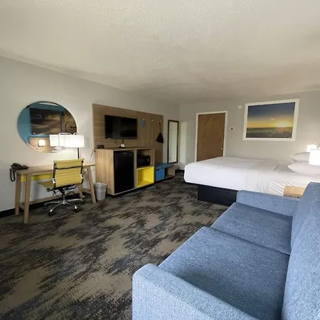 Days Inn & Suites By Wyndham York-3