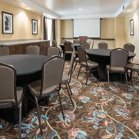 Mainstay Suites Phoenix North-2