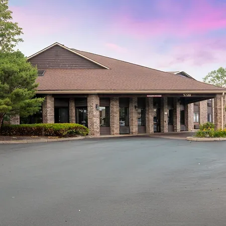 Baymont By Wyndham Delaware-3