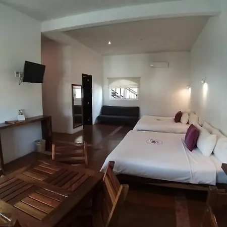 Hotel Rockaway-2