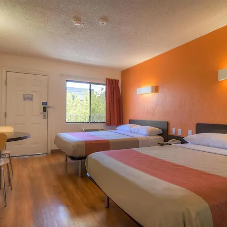 Motel 6-Las Vegas, NV - I-15 Stadium-2