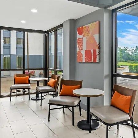 Spark By Hilton Lexington Hamburg-2