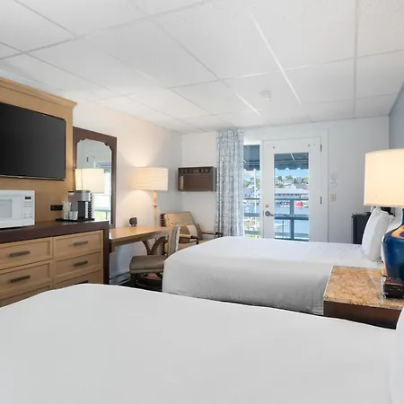 Boothbay Harbor Inn-3