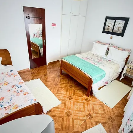 Historic House In Downtown Peniche-2