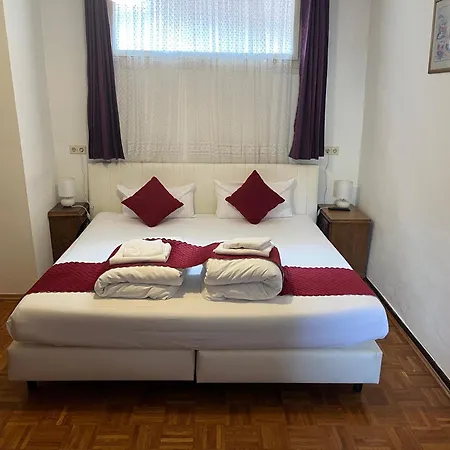 Hotel Schwarzer Adler-3