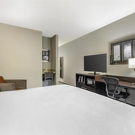 Best Western Plus Lee'S Summit Hotel & Suites-3