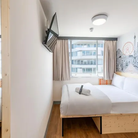 Easyhotel Croydon-2