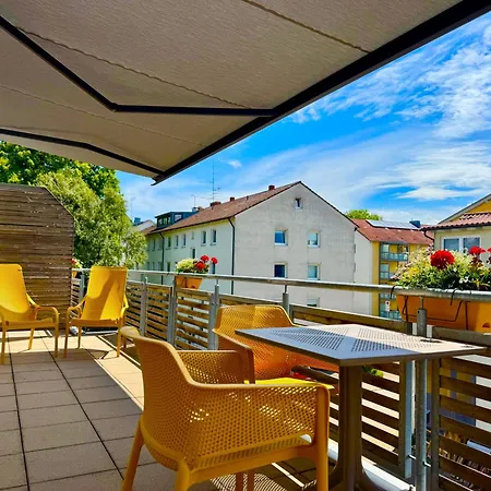 Boardinghouse Home - Adults Only --2