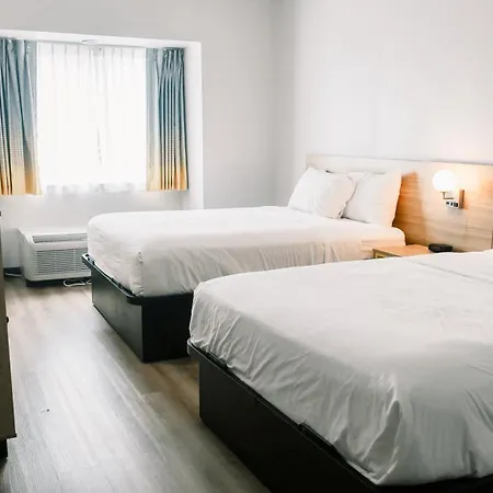 Microtel Inn & Suites By Wyndham Gulf Shores-2