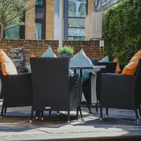 The Westbridge Hotel Stratford-2