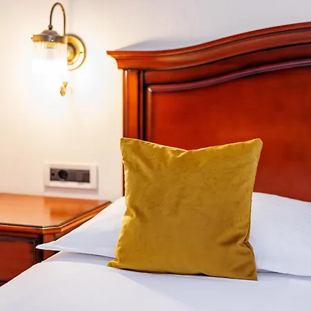 Hotel Savoy-3