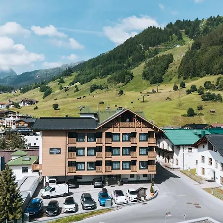 Hotel Nassereinerhof-3