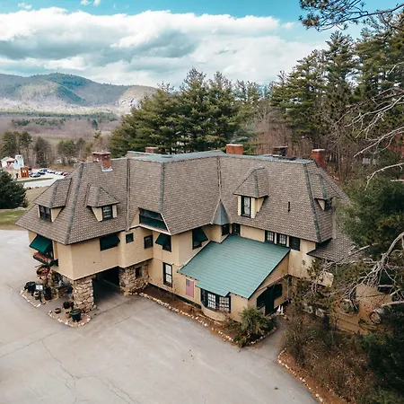 Stonehurst Manor Breakfast & Dinner Included-2